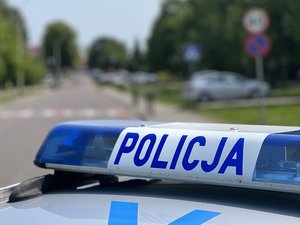 Zdjęcia przedstawiają udział policjantów z Komendy Powiatowej Policji w Leżajsku podczas &quot;9. Leżajskiego Biegu Zośki Turosz&quot;, który miał miejsce w sobotę 28.05.2023 r. Zdjęcia sytuacyjne z zabezpieczenia trasy biegu oraz z działalności profilaktycznej z dziećmi i młodzieżą.