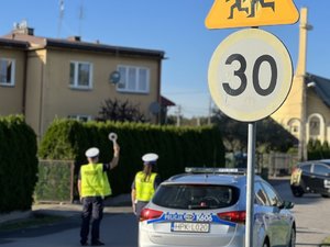 Zdjęcia przedstawiają działania Road Safety Days realizowane przez Zespół Ruchu Drogowego KPP w Leżajsku