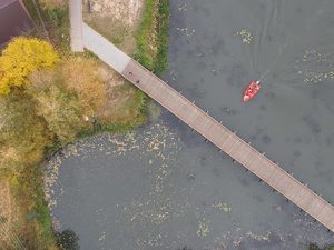 Zdjęcia przedstawiają przebieg działań "OPAL 2025". Widoczni są na nim funkcjonariusze Policji, Straży Pożarnej oraz samorządowcy.