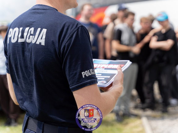 Zdjęcia przedstawiają przebieg Dnia Dziecka, które zostało zorganizowane na Strzelnicy Arizona w Przychojcu koło Leżajska. Instruktorzy z Carpatia Arms przeprowadzili zajęcia dla młodzieży szkolnej. Organizatorami imprezy była Komenda Powiatowa Policji w Leżajsku, NSZZP w Leżajsku oraz Gmina Leżajsk.